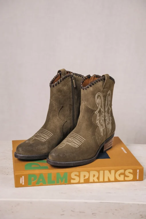 Shoes*Freeman T. Porter Laurene Suede Embro olive