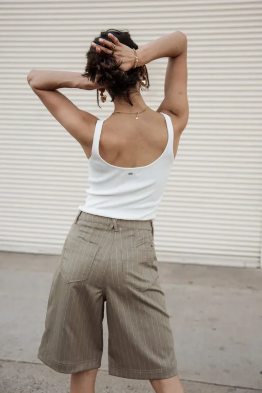 Shorts*Freeman T. Porter Maxine Cairo overlandtrek