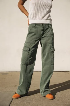 Large | Cargo*Freeman T. Porter Moxie Jazz laurelwreath