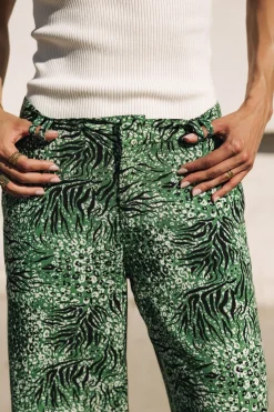 Large | City*Freeman T. Porter Nickie Rumba jollygreen