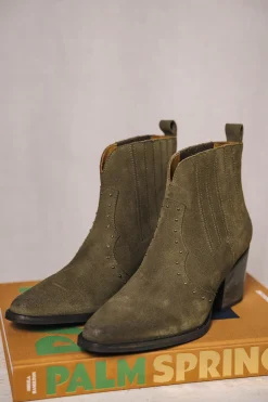 Shoes*Freeman T. Porter Tamara Studs trebol