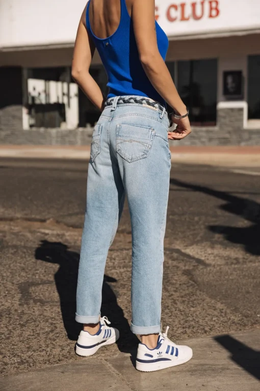 Boyfriend | Cropped*Freeman T. Porter Timea mayreau
